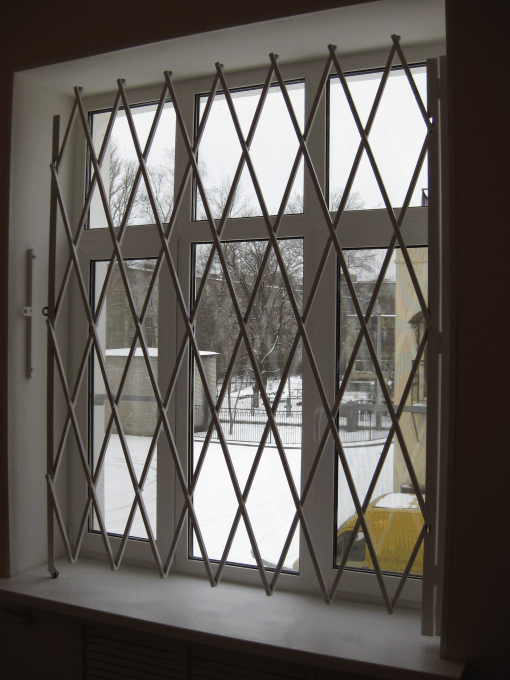 Решетка на окно металлическая - купить в Казани | «Студия Окон»